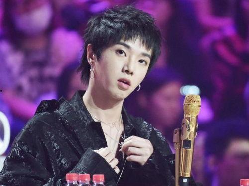 博主爆料再次塌房艺人视频,再度爆雷！塌房艺人视频引发热议